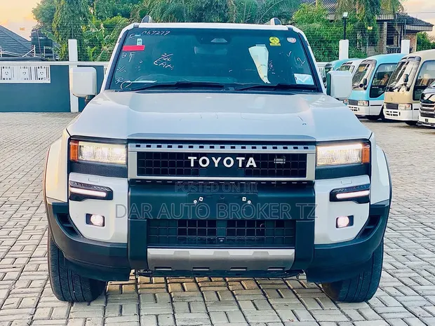 Toyota Land Cruiser Prado 2024 White - 1