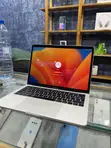 Apple MacBook Pro 2017 16GB RAM, 256GB SSD - 4