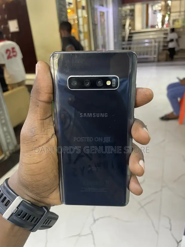 Samsung Galaxy S10 Plus 128GB Black - 1