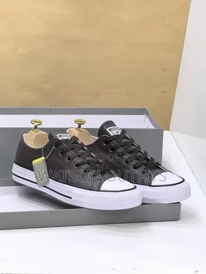 Men's Classic Leather Converse Sneakers