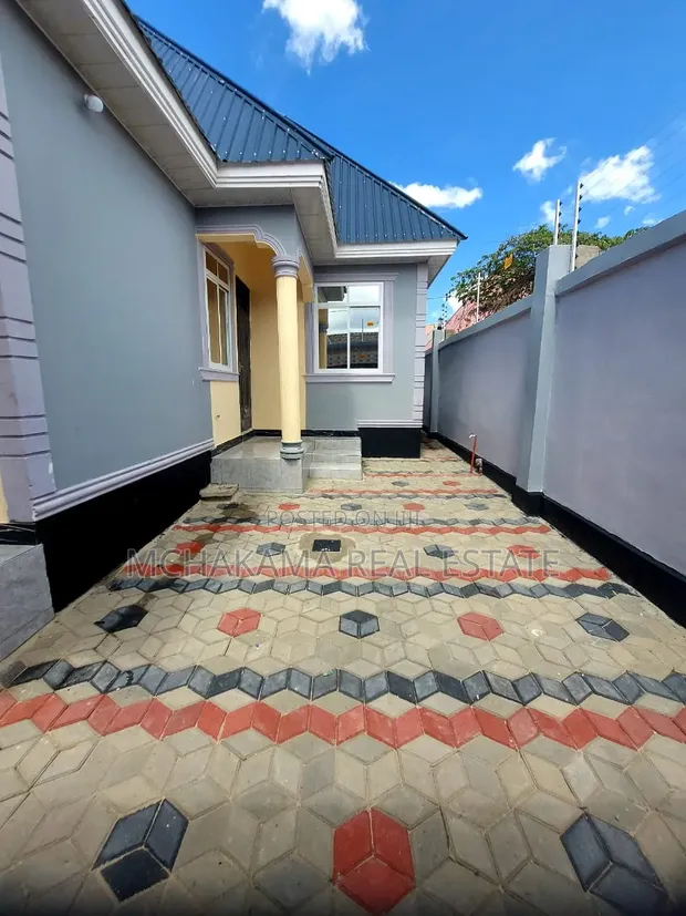 4 Bedroom House for Sale in Mchakama Real Estate, Chamazi - 1