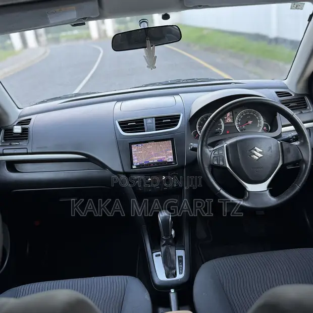 2011 Suzuki Swift Blue - 1