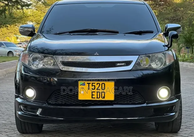 Mitsubishi Outlander 2.0 Di-D 2008 Black - 1