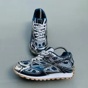 Men's Bottega Veneta Leather Sneakers - Brand New