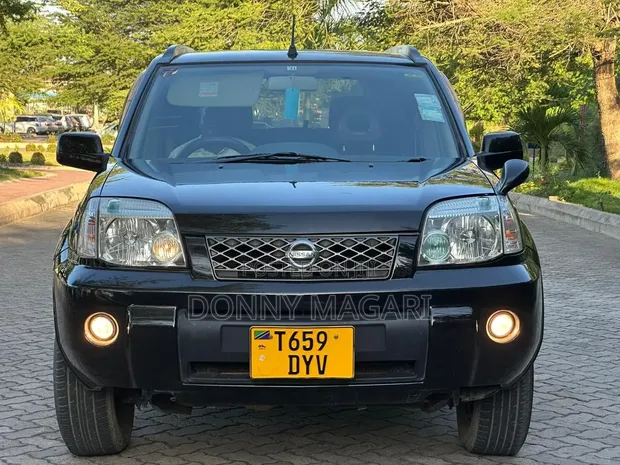 Nissan X-Trail 2005 Black - 1