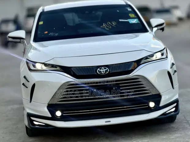 2021 Toyota Harrier White - 1