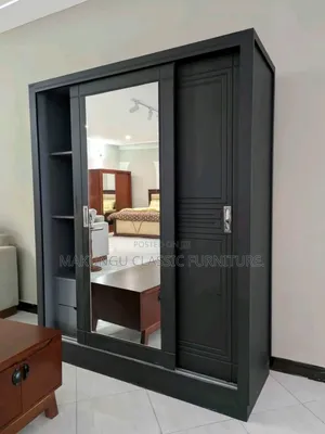Wardrobe ya Woodstock Milango ya Kuteleza - Muundo Rahisi