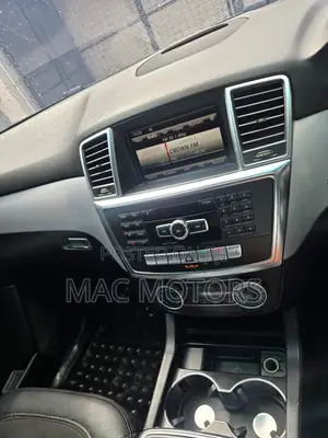 Mercedes-Benz ML350 4MATIC 2014 Nyeusi