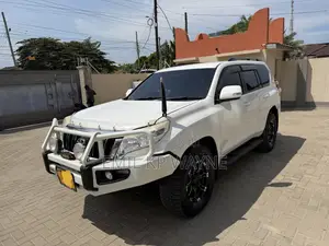 Toyota Land Cruiser Prado 2014 Nyeupe