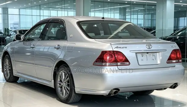Toyota Crown Athlete Royale 2005 Silver - 1