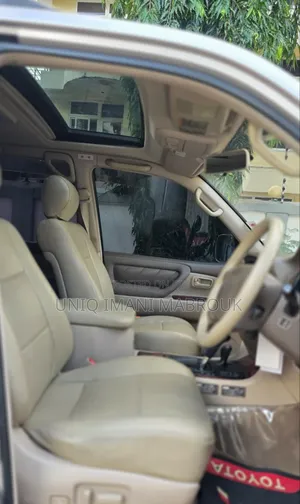 Toyota Land Cruiser VX Limited 1999 Off-white