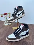 Air Jordan 1 Retro High OG Sneakers - 3