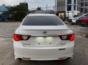 Toyota Mark X 2.5 AWD 2012
