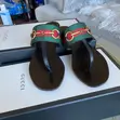 Sandals za Gucci za Kutelezesha na Mfuko - 4