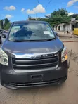 Toyota Noah 2.0 143hp AWD (7 Seater) 2009 Gray - 2