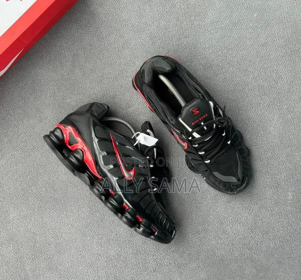 Men's Nike Shox Sneakers - Black - 1