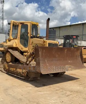 Caterpillar D5H Crawler Bulldozer