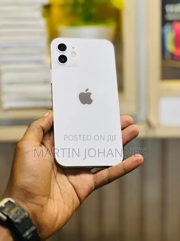 Apple iPhone 12 64GB Nyeupe - 1