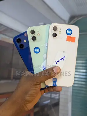Apple iPhone 12 64GB Nyeupe