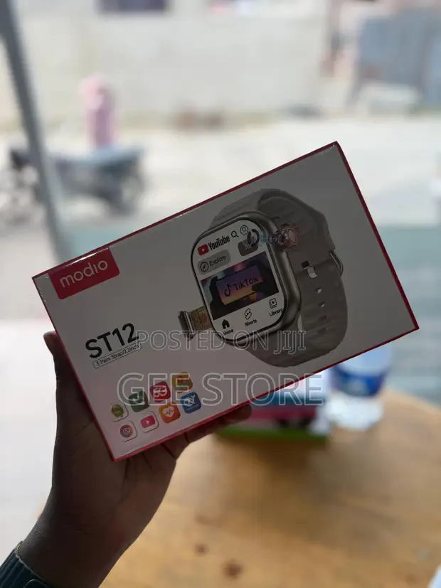 Modio ST12 Smartwatch - Brand New - 1