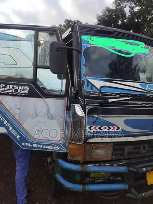 Fuso Longbase Truck - 1999