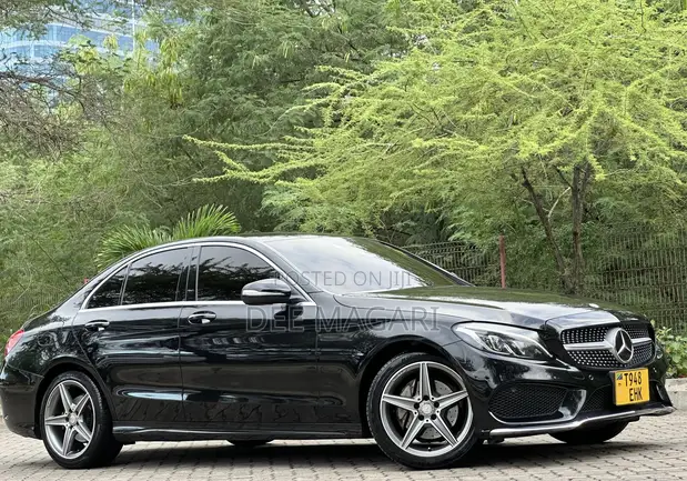 Mercedes-Benz C200 1994 Black - 1