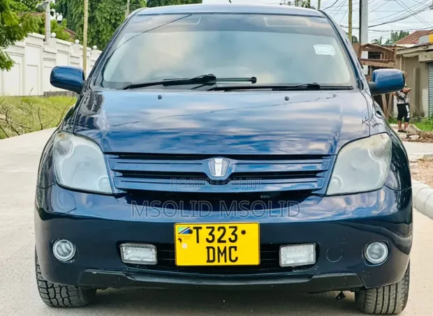 Toyota IST 2004 Blue - 1