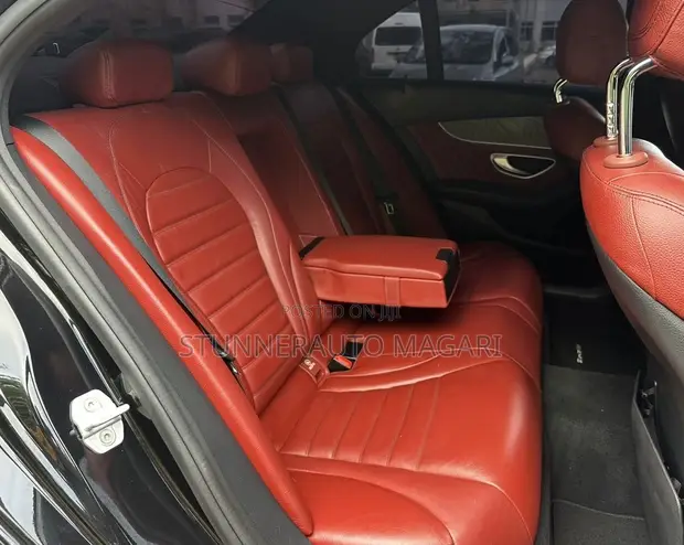 Mercedes-Benz C200 2014 Black - 1