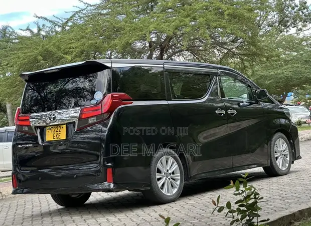 Toyota Alphard 2016 Black - 1
