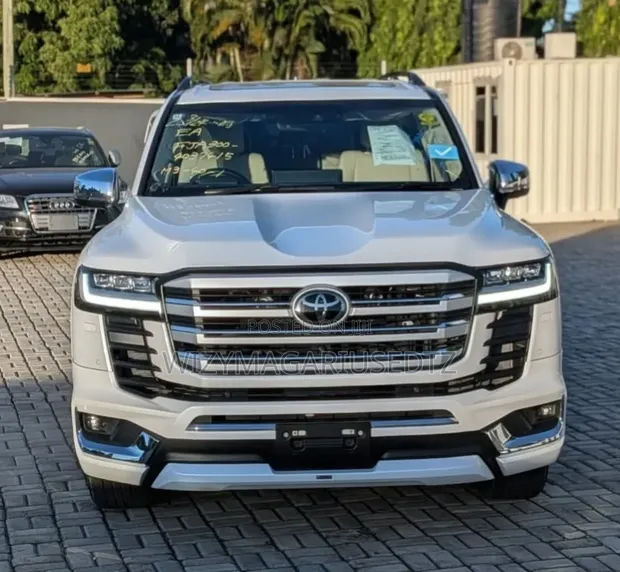 2022 Toyota Land Cruiser LC300 ZX 3.3L Diesel - 1