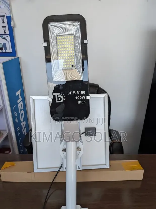 JD 100W Solar Fence Light - 1