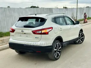 Nissan Qashqai 2016 White