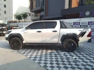 2020 Toyota Hilux Rocco 4WD Diesel