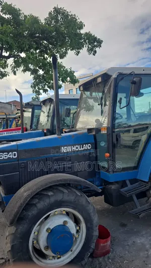 Ford Tractors (HP 6640, 6610, 3930) - 4WD