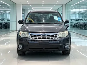 Subaru Forester 2011 Metallic Gray