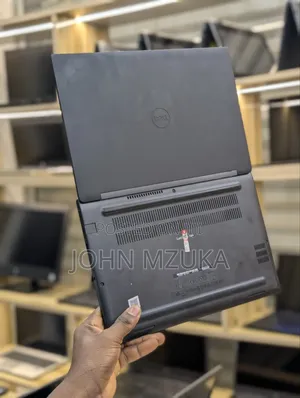 Dell Latitude 7290 Laptop - Core i5, 8GB RAM, 256GB SSD