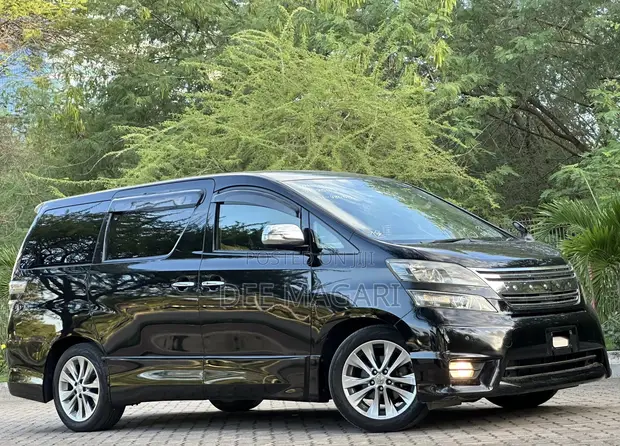 Toyota Vellfire 2011 Black - 1