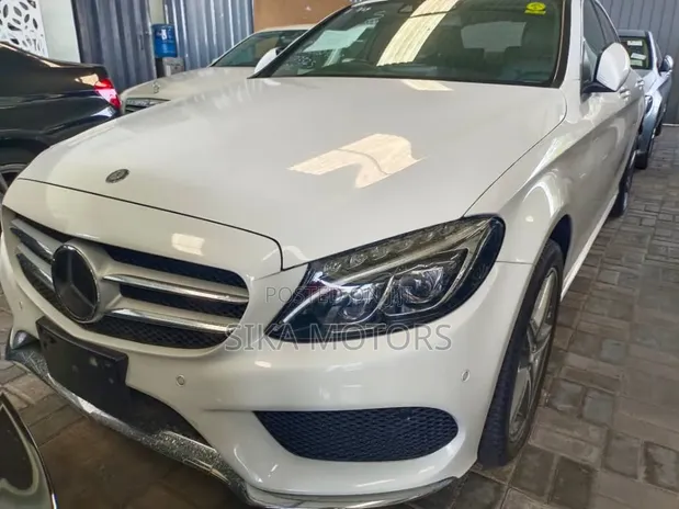 Mercedes-Benz C200 2015 Nyeupe - 1