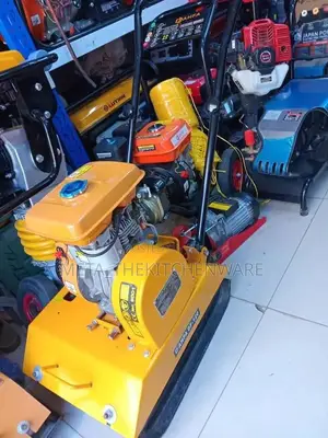 Gasoline Plate Compactor 90kg