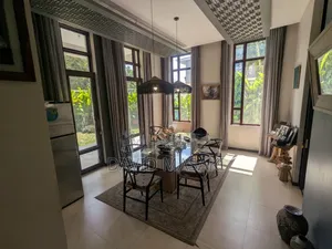 4-Bedroom Villa for Rent in Oyster Bay