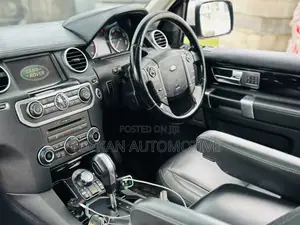 Land Rover Discovery 2013