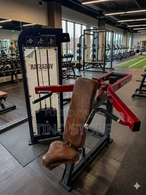 Life Fitness Heavy Duty Shoulder Press Machine