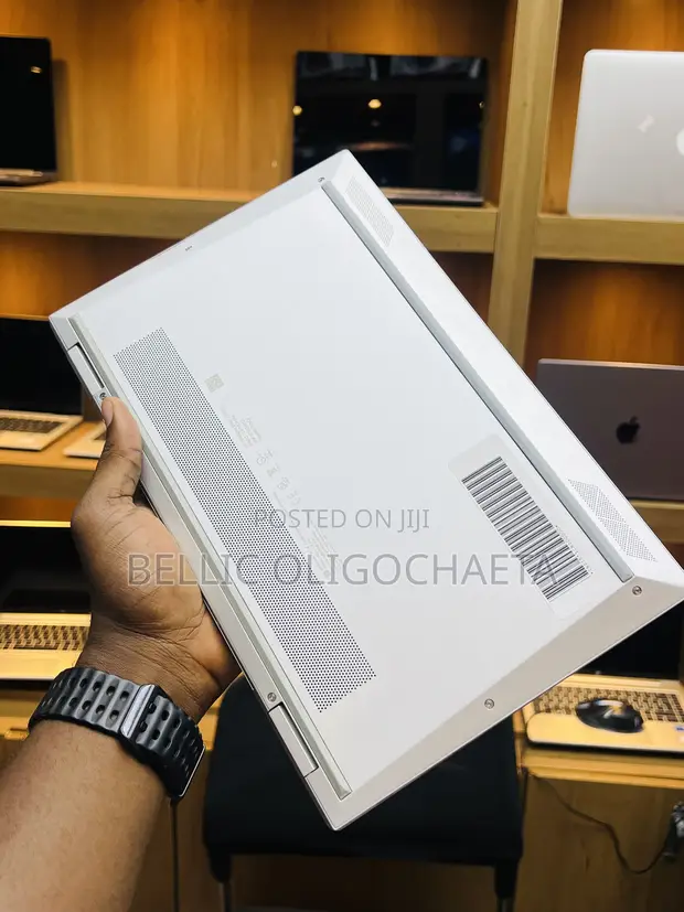 Laptop HP EliteBook x360 1030 G8 - 16GB RAM, 256GB SSD - 1