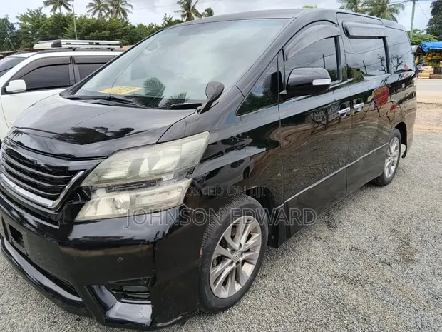 Toyota Alphard 2010 Black - 1