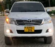 Toyota Hilux Vigo Double Cabin 2011 - 1