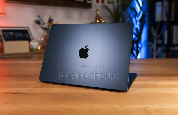 Apple MacBook Air 2026 M5 16GB RAM 512GB SSD - 1