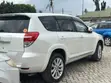 Toyota Vanguard 2010 White - 2