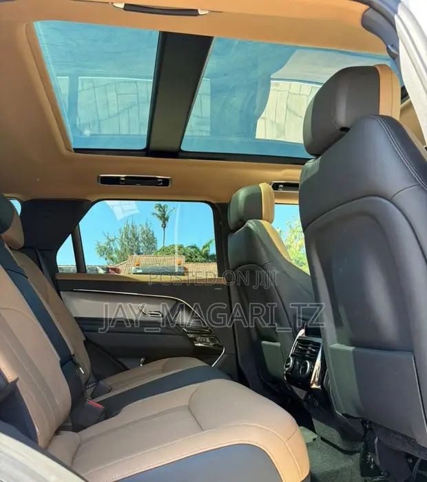 Land Rover Range Rover Sport 2023 White - 1