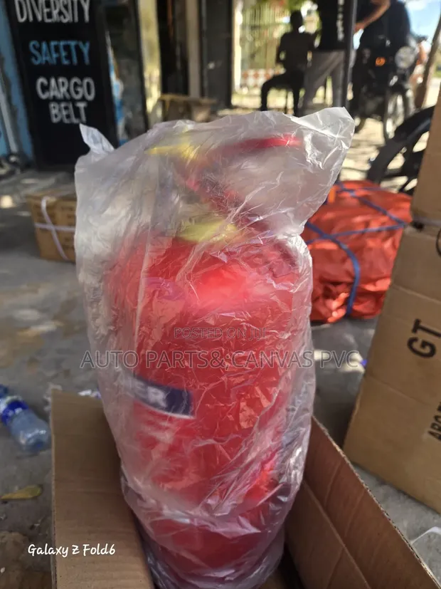 9kg Dry Chemical Powder Fire Extinguisher - 1