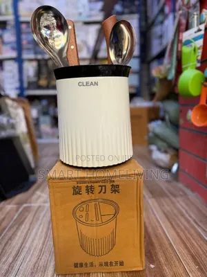 Rotatable Spoon and Knife Holder